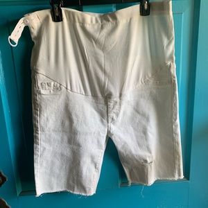 EUC SHEIN Maternity shorts - XXL